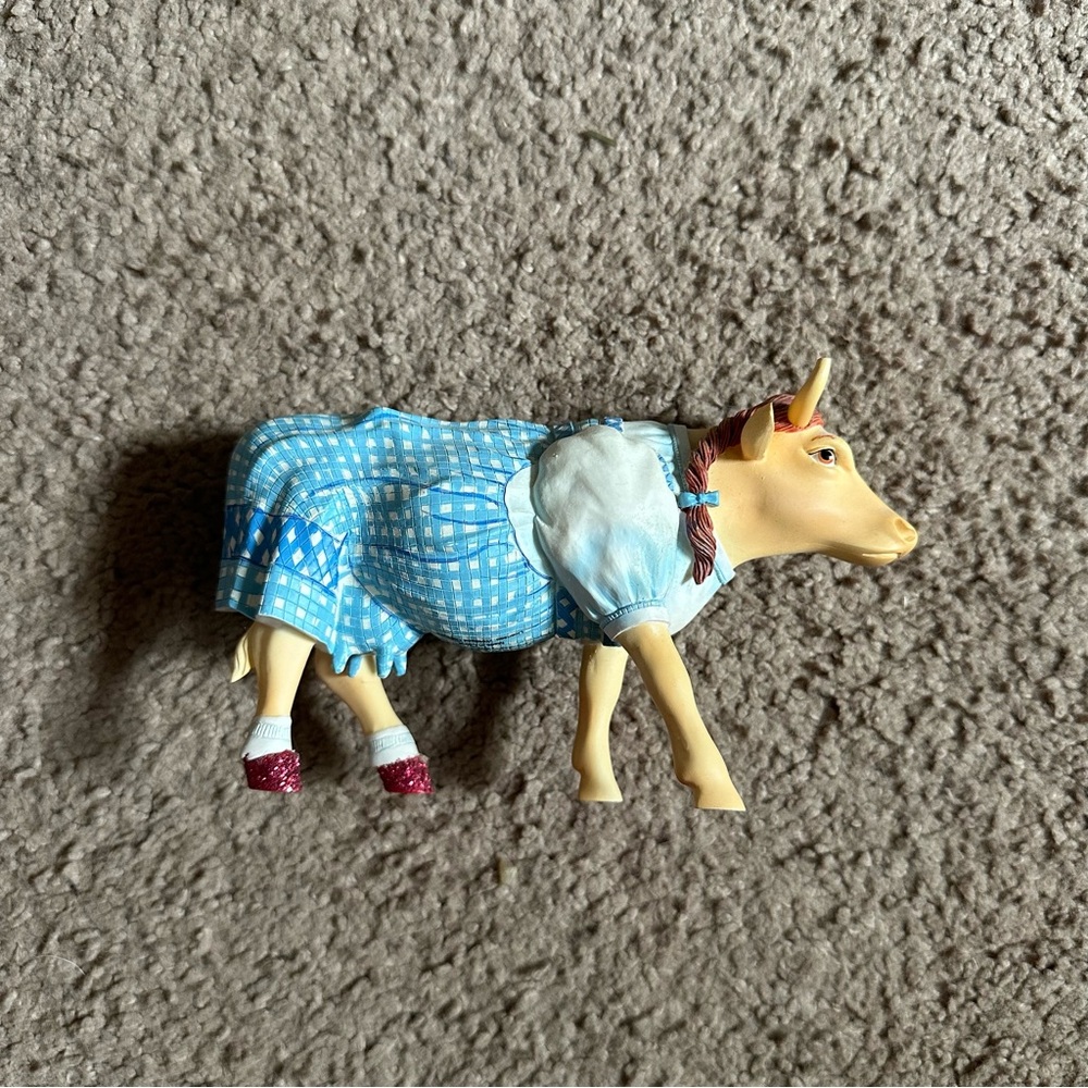 Cow Parade Dorothy Wizard of Oz Figurine Statue